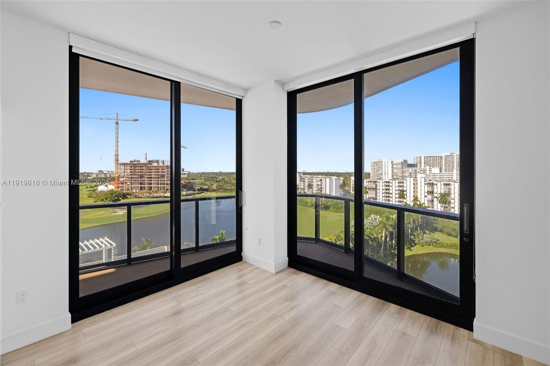 For Sale: $1,330,000 (2 beds, 2 baths, 1483 Square Feet)