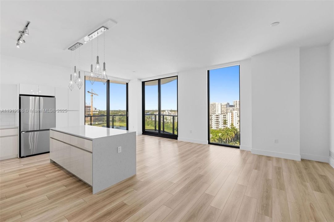 For Sale: $1,330,000 (2 beds, 2 baths, 1483 Square Feet)