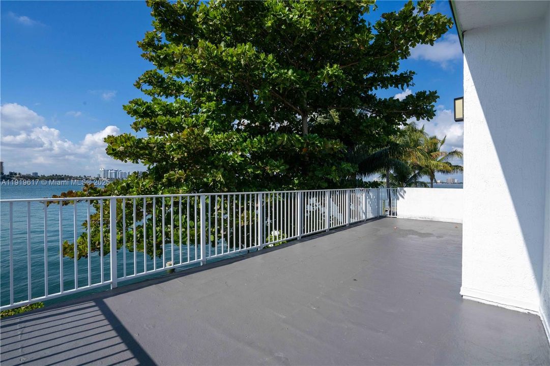 En Renta: $3,200 (2 camas, 2 baños, 1000 Pies cuadrados)