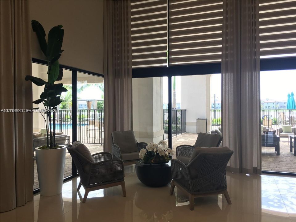 For Sale: $584,000 (3 beds, 3 baths, 1848 Square Feet)