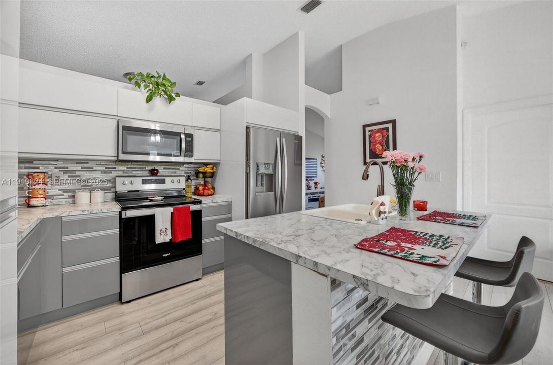 En Renta: $2,950 (4 camas, 2 baños, 0 Pies cuadrados)