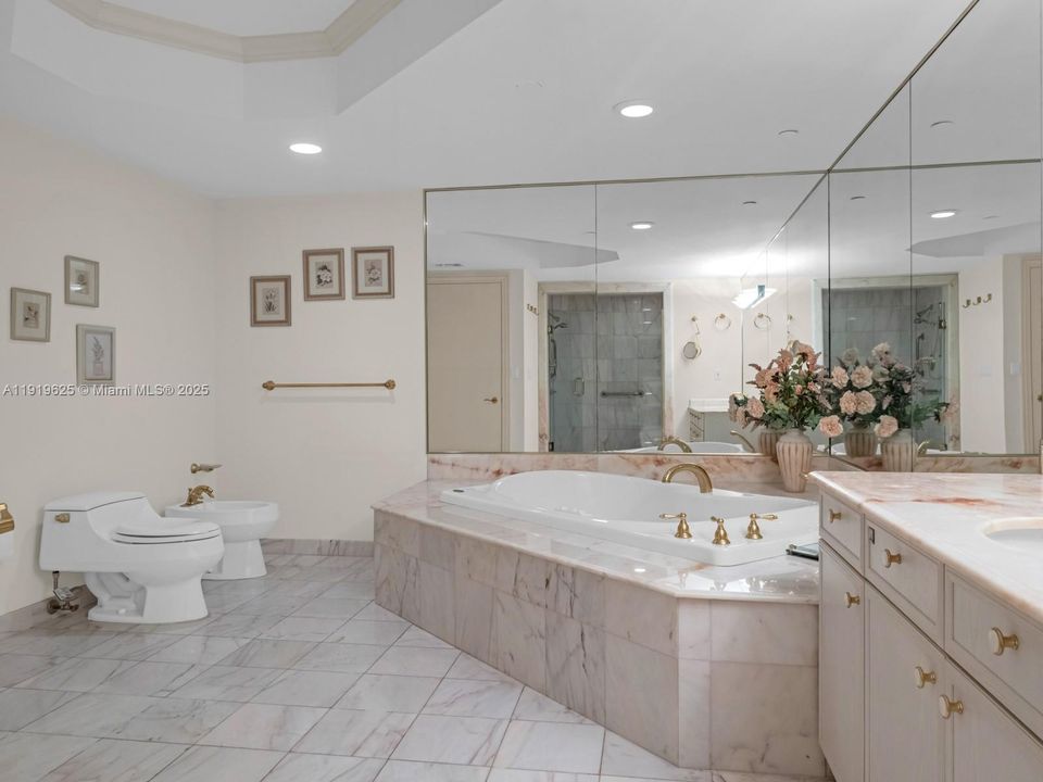 待售: $3,850,000 (4 贝兹, 4 浴室, 3480 平方英尺)