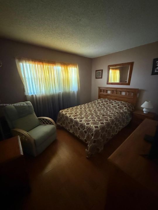 En Renta: $1,950 (2 camas, 2 baños, 850 Pies cuadrados)