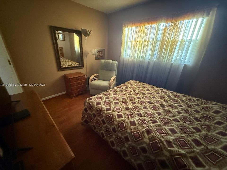 En Renta: $1,950 (2 camas, 2 baños, 850 Pies cuadrados)