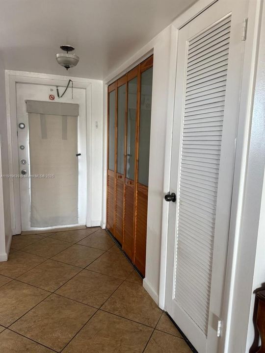 En Renta: $1,950 (2 camas, 2 baños, 850 Pies cuadrados)