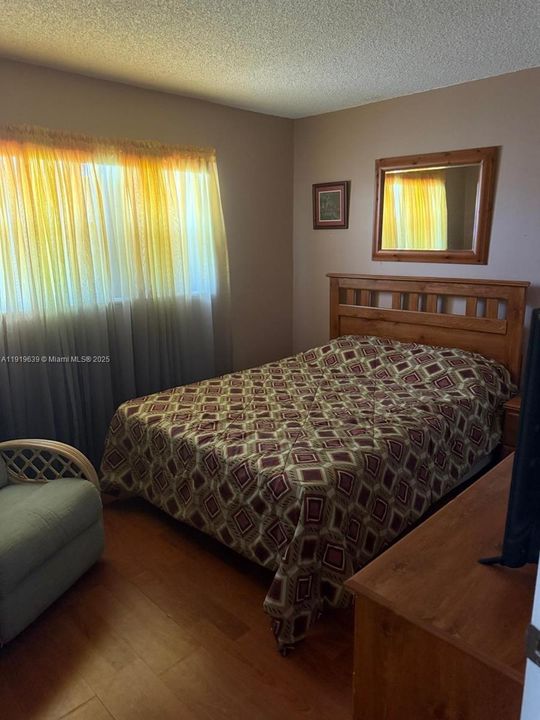 En Renta: $1,950 (2 camas, 2 baños, 850 Pies cuadrados)