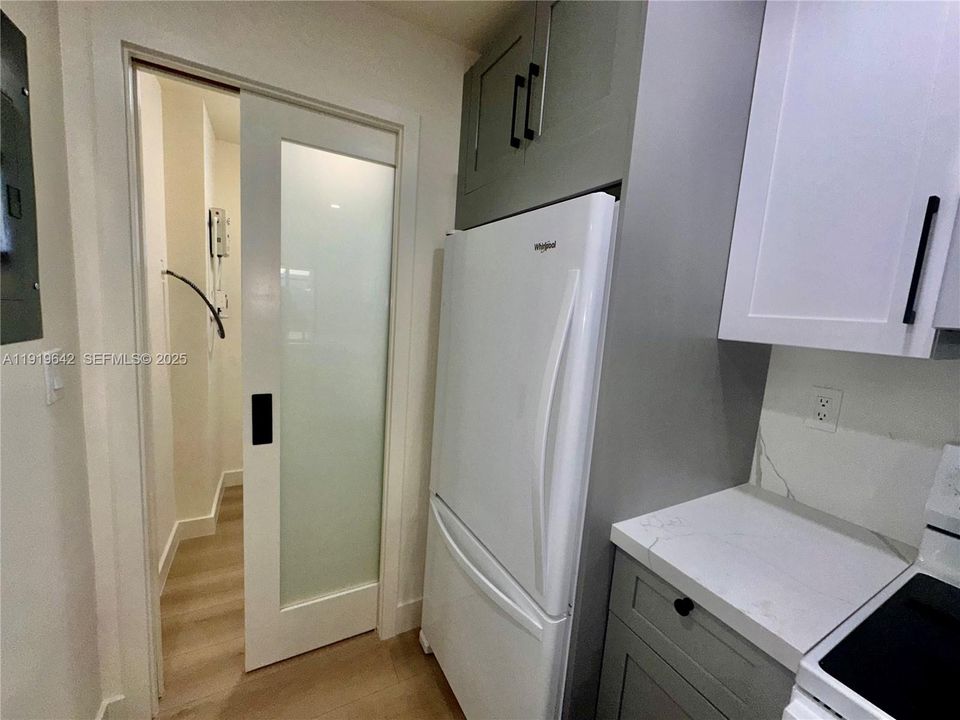 For Rent: $3,400 (3 beds, 2 baths, 1323 Square Feet)