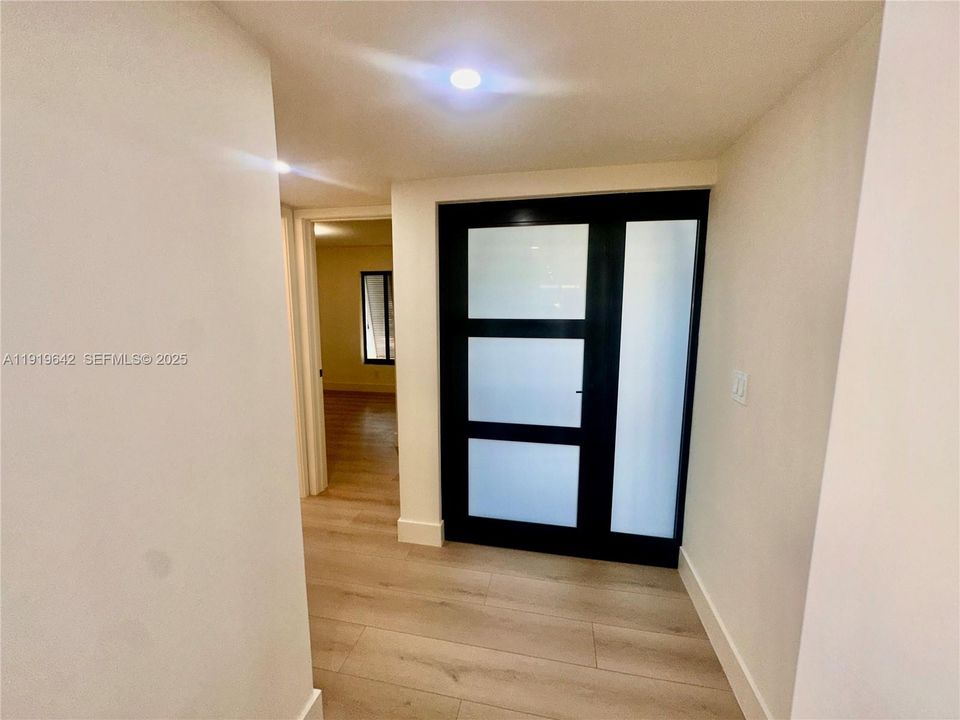 For Rent: $3,400 (3 beds, 2 baths, 1323 Square Feet)