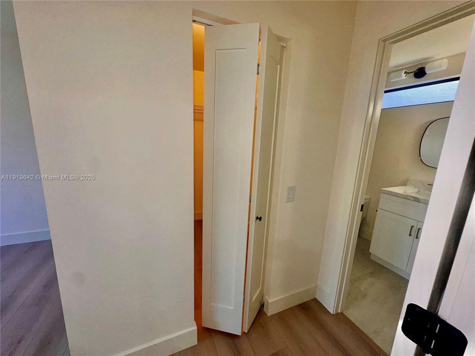 For Rent: $3,400 (3 beds, 2 baths, 1323 Square Feet)