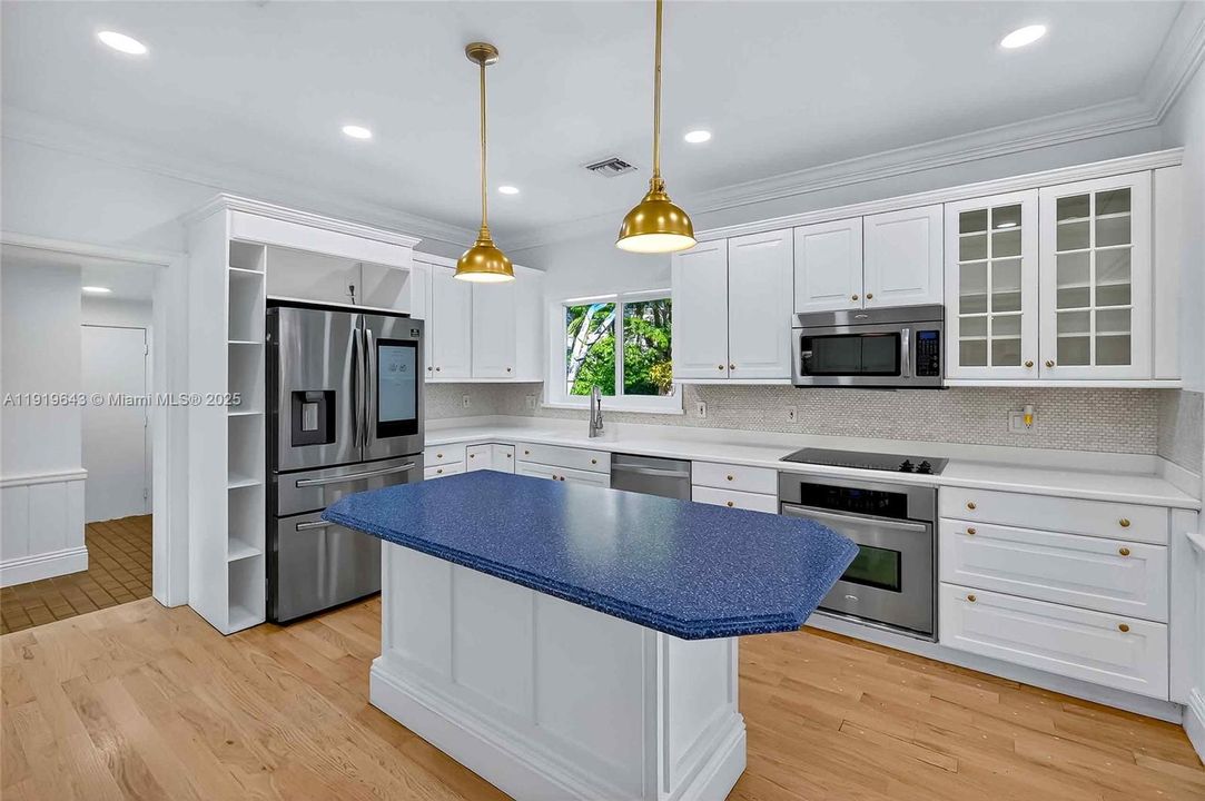 For Rent: $11,000 (4 beds, 4 baths, 2873 Square Feet)