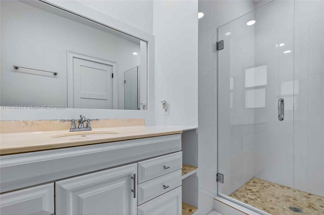 For Rent: $11,000 (4 beds, 4 baths, 2873 Square Feet)