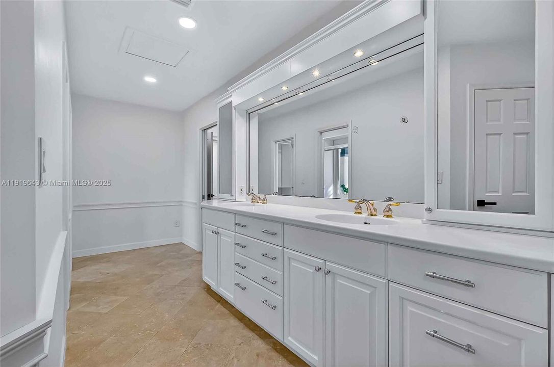 For Rent: $11,000 (4 beds, 4 baths, 2873 Square Feet)