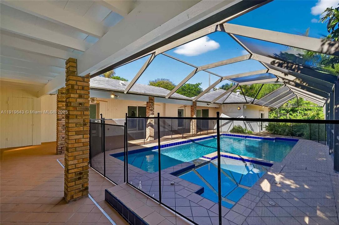 For Rent: $11,000 (4 beds, 4 baths, 2873 Square Feet)