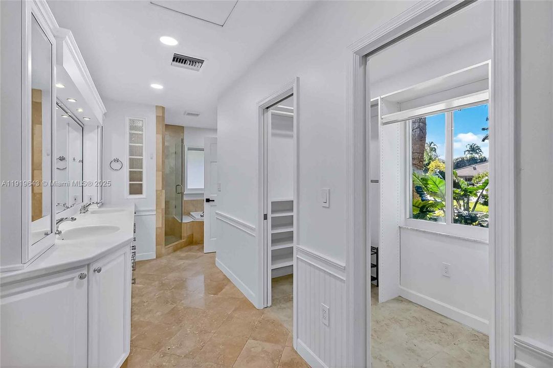 For Rent: $11,000 (4 beds, 4 baths, 2873 Square Feet)