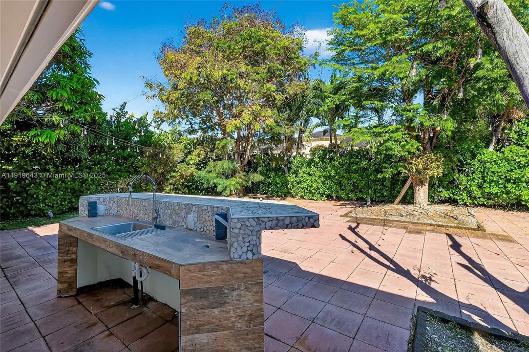 For Rent: $11,000 (4 beds, 4 baths, 2873 Square Feet)