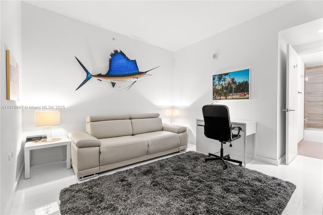 For Sale: $1,450,000 (3 beds, 3 baths, 1442 Square Feet)