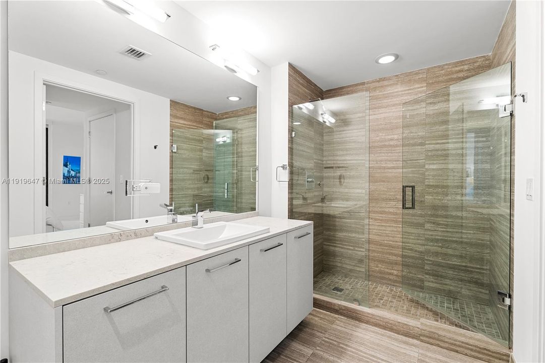 For Sale: $1,450,000 (3 beds, 3 baths, 1442 Square Feet)