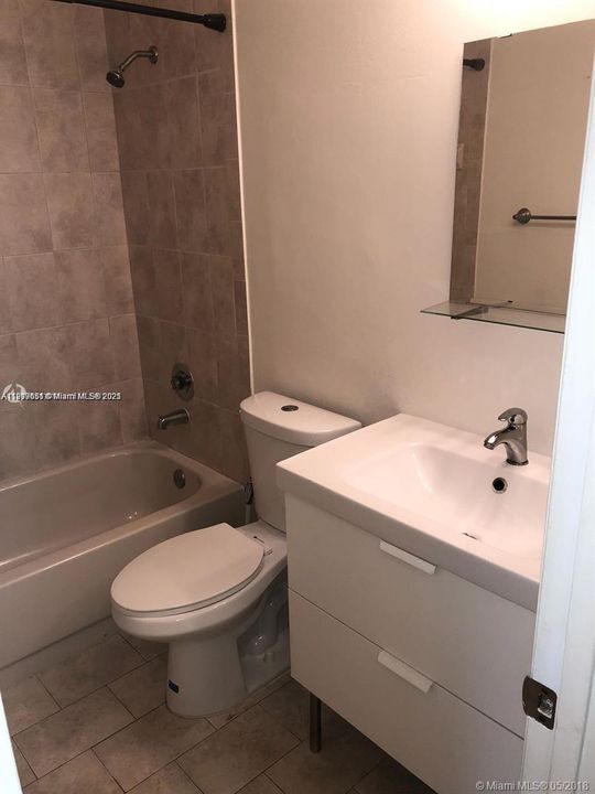 待售: $419,900 (3 贝兹, 2 浴室, 1298 平方英尺)