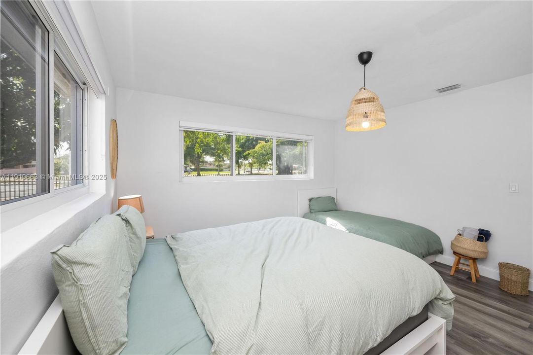 For Rent: $5,200 (3 beds, 2 baths, 1767 Square Feet)