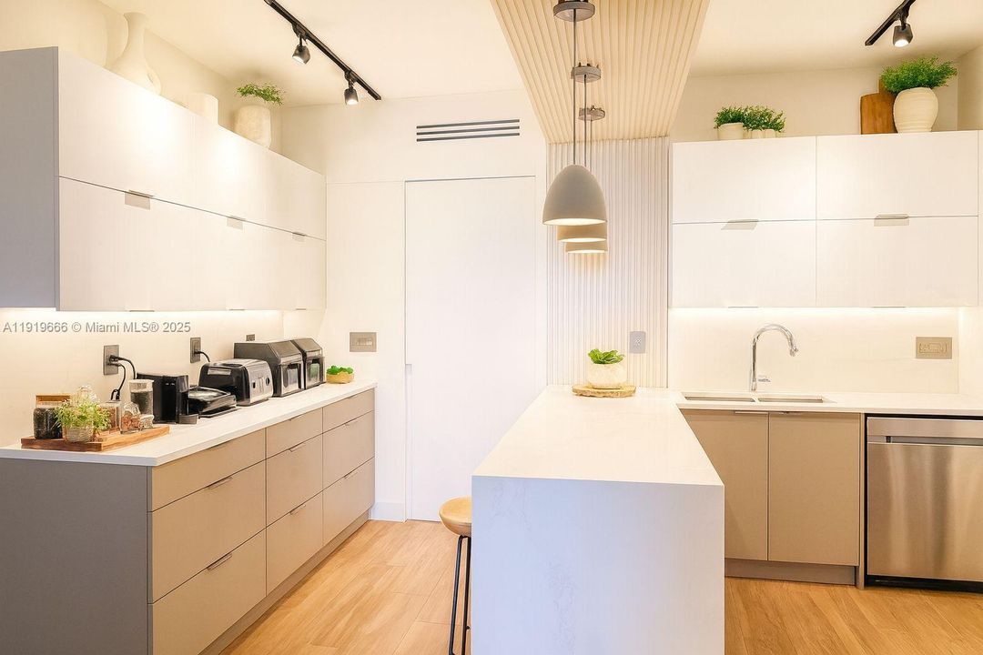 En Renta: $12,000 (3 camas, 2 baños, 1700 Pies cuadrados)