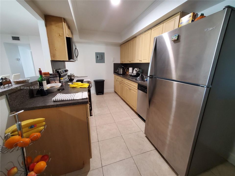 For Sale: $340,000 (3 beds, 2 baths, 1200 Square Feet)