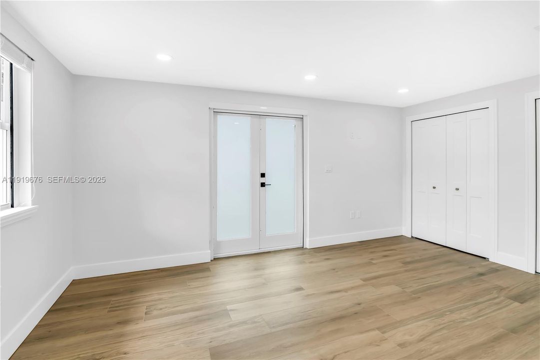 В аренду: $4,100 (3 спален, 2 ванн, 1334 Квадратных фут)