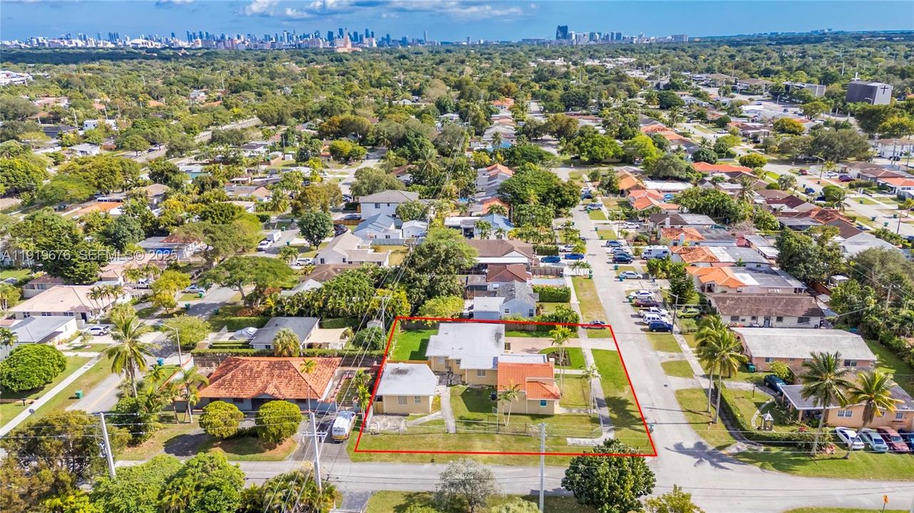 В аренду: $4,100 (3 спален, 2 ванн, 1334 Квадратных фут)