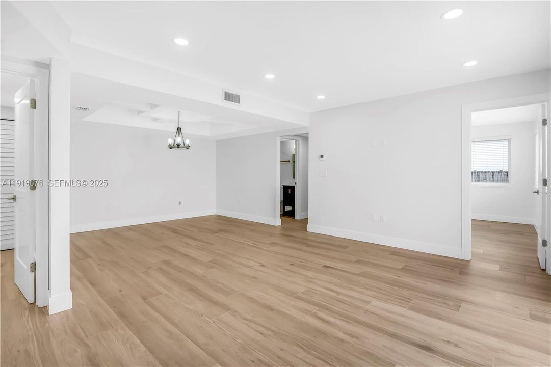 В аренду: $4,100 (3 спален, 2 ванн, 1334 Квадратных фут)