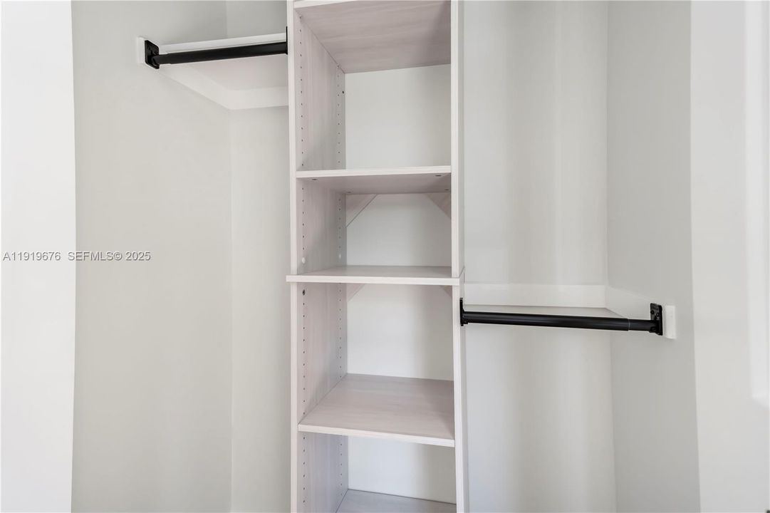 В аренду: $4,100 (3 спален, 2 ванн, 1334 Квадратных фут)