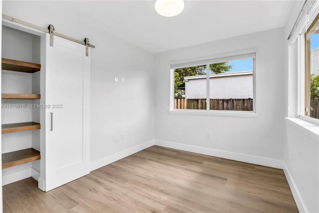 В аренду: $4,100 (3 спален, 2 ванн, 1334 Квадратных фут)