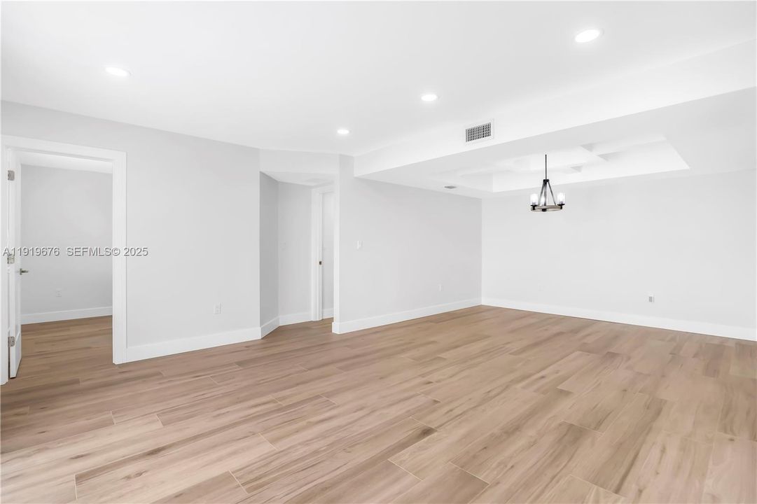 В аренду: $4,100 (3 спален, 2 ванн, 1334 Квадратных фут)