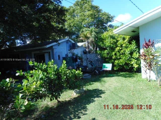 Active With Contract: $531,500 (3 beds, 2 baths, 2404 Square Feet)