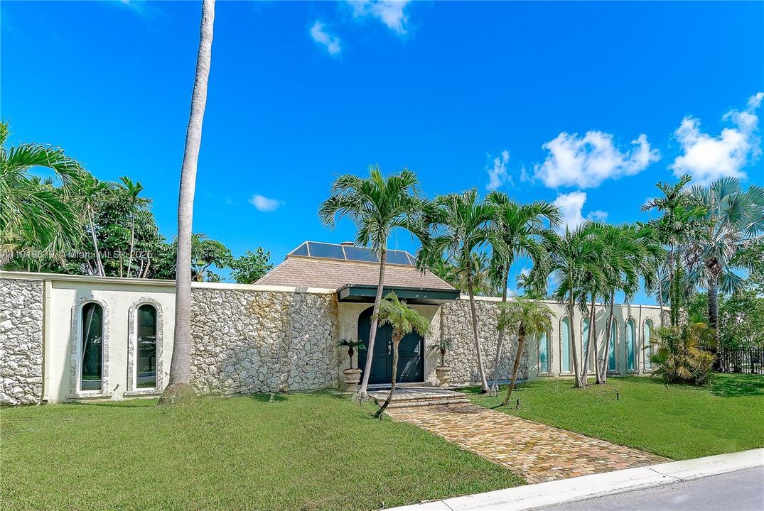 En Renta: $12,000 (4 camas, 4 baños, 3477 Pies cuadrados)