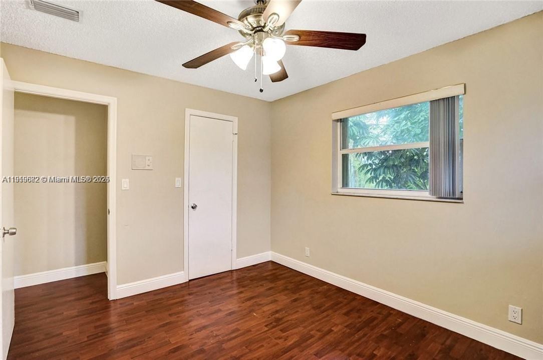 待售: $484,900 (5 贝兹, 3 浴室, 1879 平方英尺)