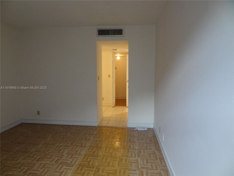 En Venta: $138,000 (1 camas, 1 baños, 741 Pies cuadrados)