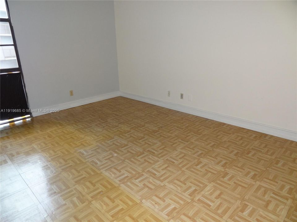 En Venta: $138,000 (1 camas, 1 baños, 741 Pies cuadrados)