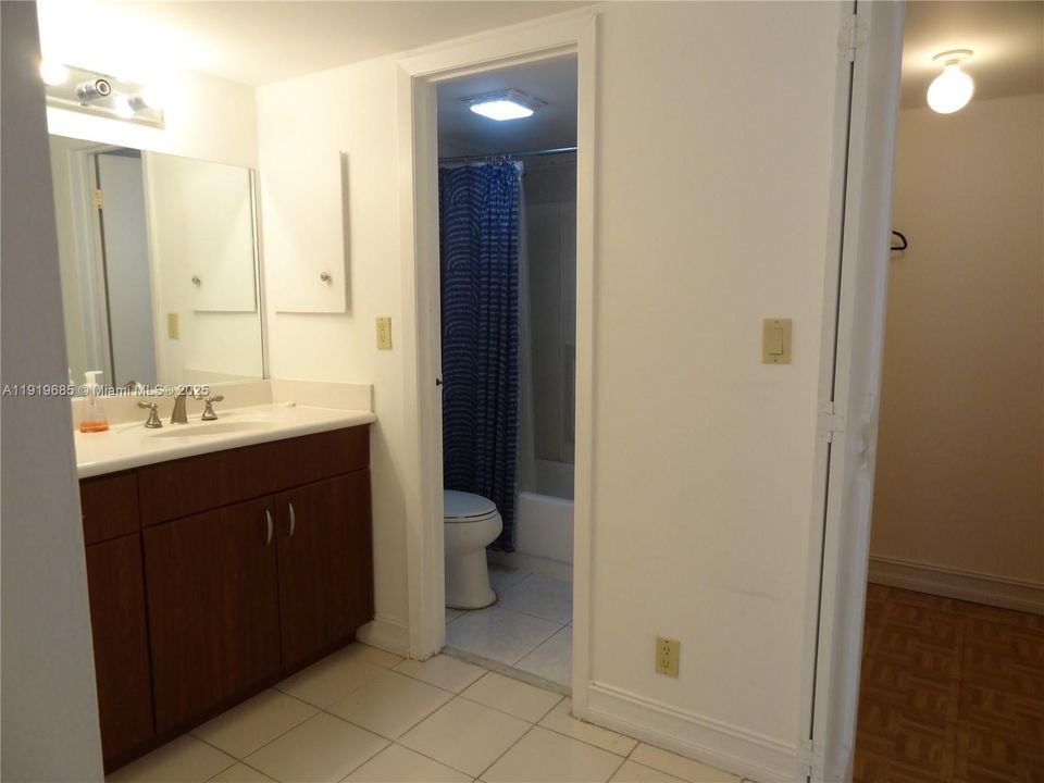 En Venta: $138,000 (1 camas, 1 baños, 741 Pies cuadrados)