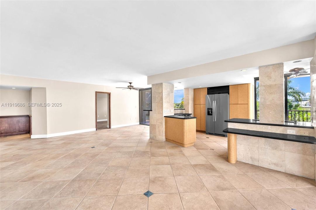 For Sale: $875,000 (2 beds, 2 baths, 1440 Square Feet)