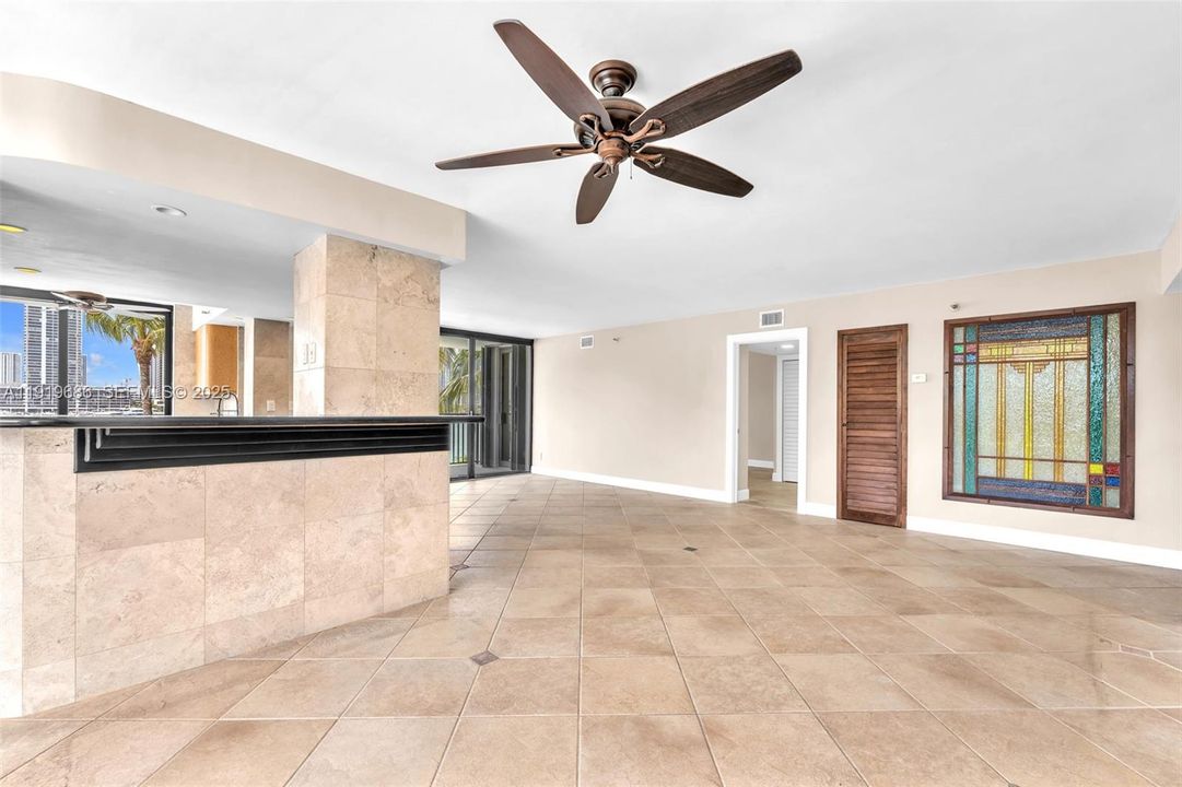 For Sale: $875,000 (2 beds, 2 baths, 1440 Square Feet)