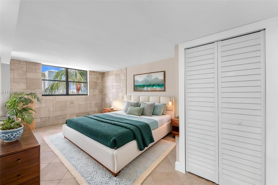 For Sale: $875,000 (2 beds, 2 baths, 1440 Square Feet)