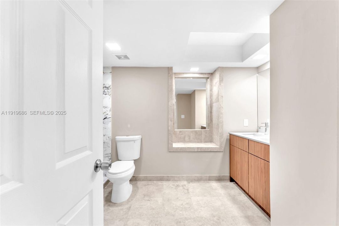 For Sale: $875,000 (2 beds, 2 baths, 1440 Square Feet)