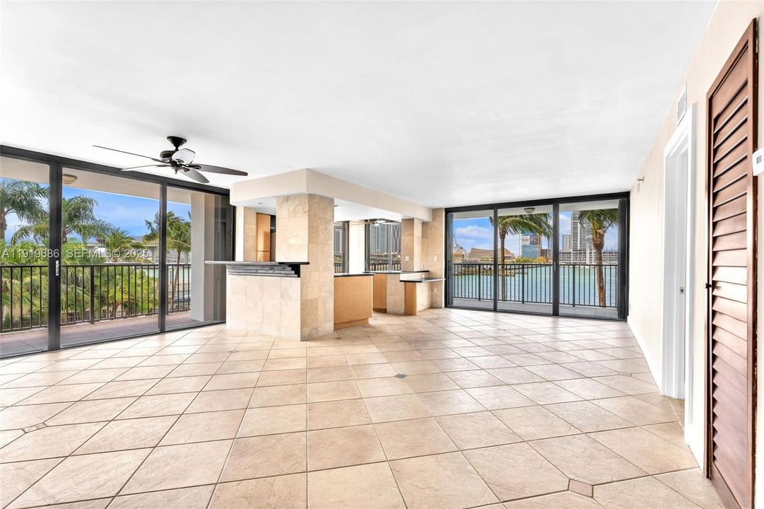 For Sale: $875,000 (2 beds, 2 baths, 1440 Square Feet)