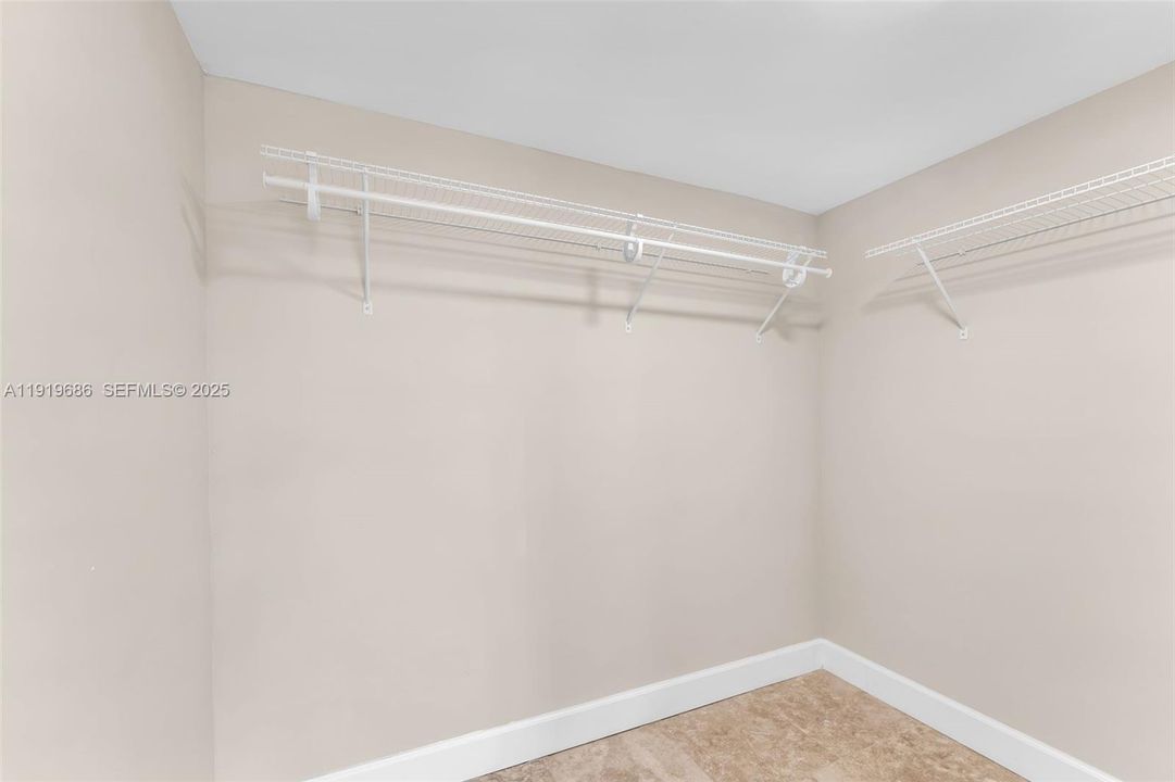 For Sale: $875,000 (2 beds, 2 baths, 1440 Square Feet)