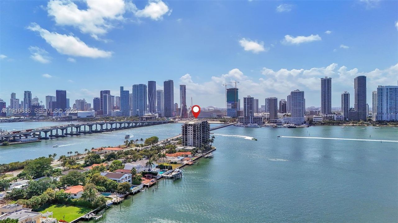 For Sale: $875,000 (2 beds, 2 baths, 1440 Square Feet)