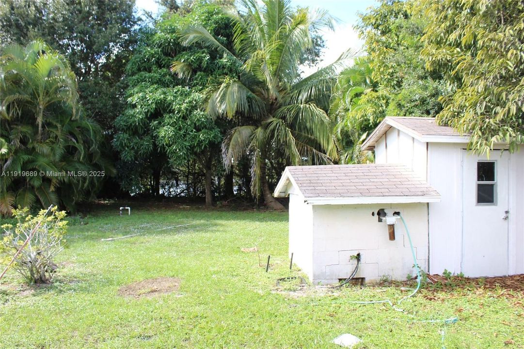 出租: $1,950 (2 贝兹, 1 浴室, 624 平方英尺)