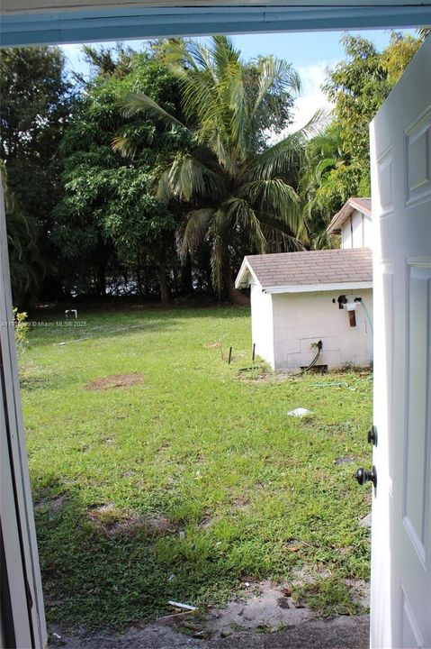 出租: $1,950 (2 贝兹, 1 浴室, 624 平方英尺)