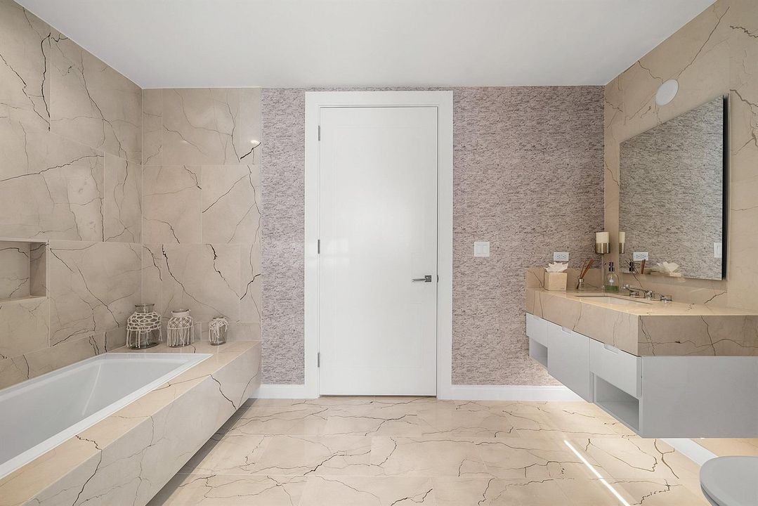 Den Bath