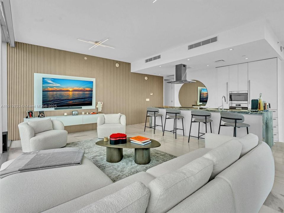 For Rent: $11,000 (2 beds, 2 baths, 1105 Square Feet)