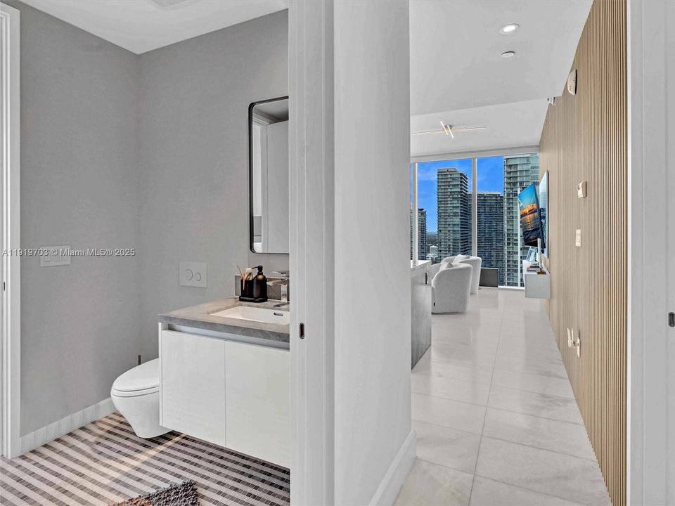 For Rent: $11,000 (2 beds, 2 baths, 1105 Square Feet)