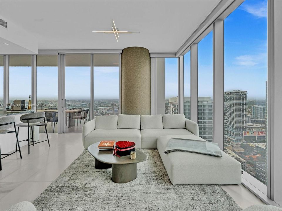 For Rent: $11,000 (2 beds, 2 baths, 1105 Square Feet)